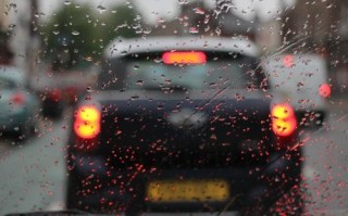 下雨天出行买什么车合适（下雨天骑什么车）