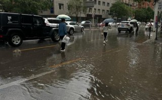 下雨市民怎么出行 - 下雨天怎么出行