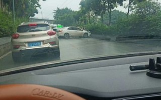 下雨天出行用什么车好一点 - 下雨天骑什么车
