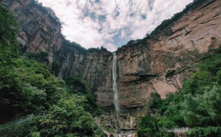 下雪了汉服出行，百岁画家彭祖华