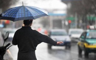 下雨出行免费吗，下雨出行的温馨提示图片