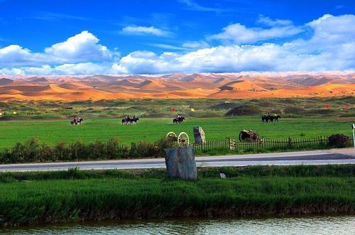 宁夏旅游攻略景点必去,宁夏旅游攻略景点必去月牙泉-第5张图片-微云百科 宁夏旅游攻略景点必去,宁夏旅游攻略景点必去月牙泉-第5张图片-微云百科