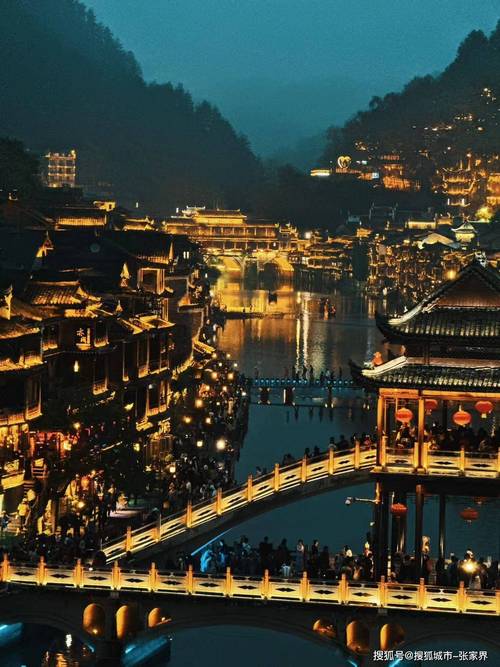 贵州凤凰古镇旅游攻略(贵州凤凰古城游玩攻略)-第5张图片-微云百科 贵州凤凰古镇旅游攻略(贵州凤凰古城游玩攻略)-第5张图片-微云百科