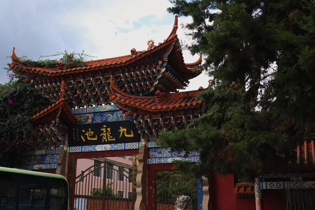 玉溪旅游攻略景点必去(玉溪旅游攻略景点必去玉溪市内小吃街)-第8张图片-微云百科 玉溪旅游攻略景点必去(玉溪旅游攻略景点必去玉溪市内小吃街)-第8张图片-微云百科