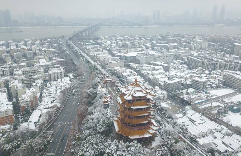 下雪天还能出行吗武汉 - 疫情期间武汉下雪-第5张图片-微云百科