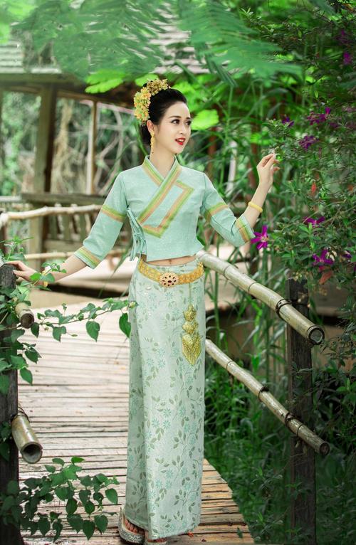 西双版纳出行穿衣要求,西双版纳需要穿什么衣服-第1张图片-微云百科 西双版纳出行穿衣要求,西双版纳需要穿什么衣服-第1张图片-微云百科
