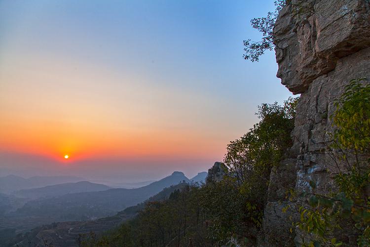 蒙阴岱崮地貌旅游攻略,蒙阴岱崮地貌旅游攻略图-第3张图片-微云百科 蒙阴岱崮地貌旅游攻略,蒙阴岱崮地貌旅游攻略图-第3张图片-微云百科