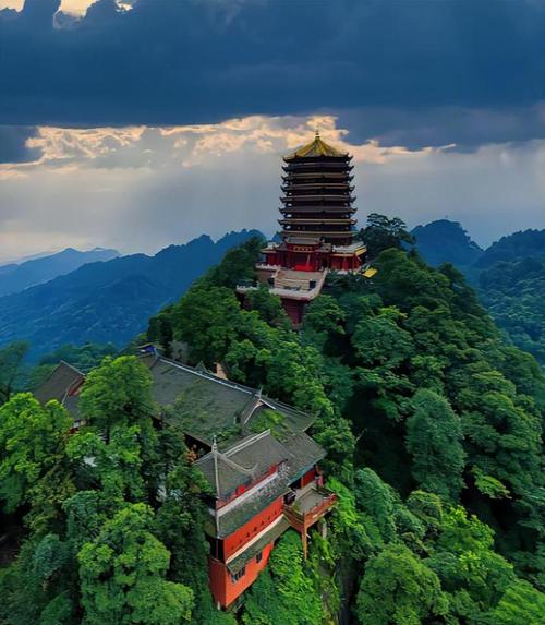 成都至峨眉山旅游攻略,成都至峨眉山旅游攻略图-第1张图片-微云百科 成都至峨眉山旅游攻略,成都至峨眉山旅游攻略图-第1张图片-微云百科