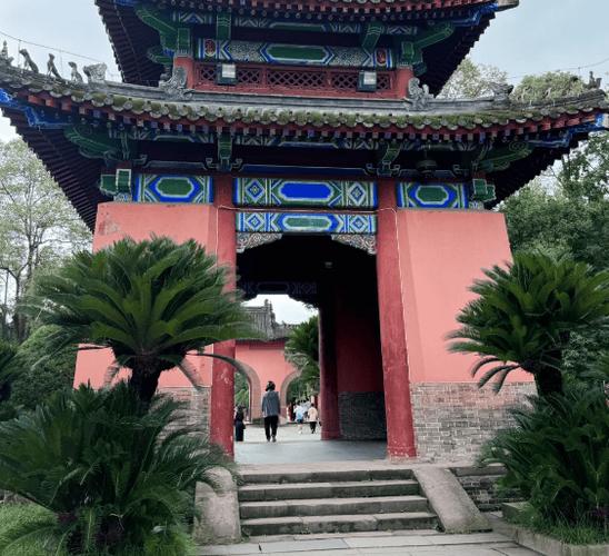 成都市内旅游景点攻略（成都市旅游景点攻略一日游）-第2张图片-微云百科