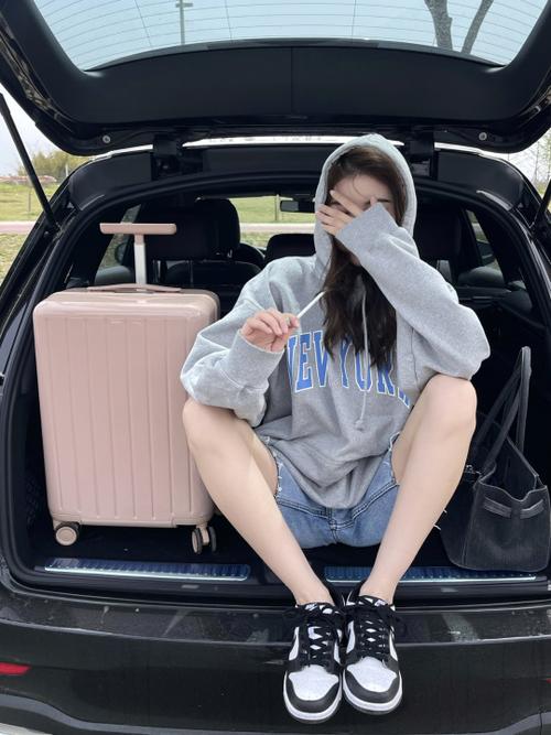 西安五一出行穿什么衣服好,西安五一穿短袖还是穿长袖-第6张图片-微云百科 西安五一出行穿什么衣服好,西安五一穿短袖还是穿长袖-第6张图片-微云百科
