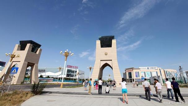 霍尔果斯口岸旅游攻略,霍尔果斯口岸旅游攻略2023-第2张图片-微云百科 霍尔果斯口岸旅游攻略,霍尔果斯口岸旅游攻略2023-第2张图片-微云百科