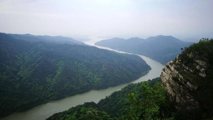 飞霞山风景区旅游攻略，飞霞山风景区自驾攻略-第5张图片-微云百科
