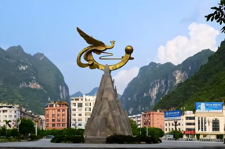 凤山旅游攻略必去景点，凤山旅游前十景点-第1张图片-微云百科
