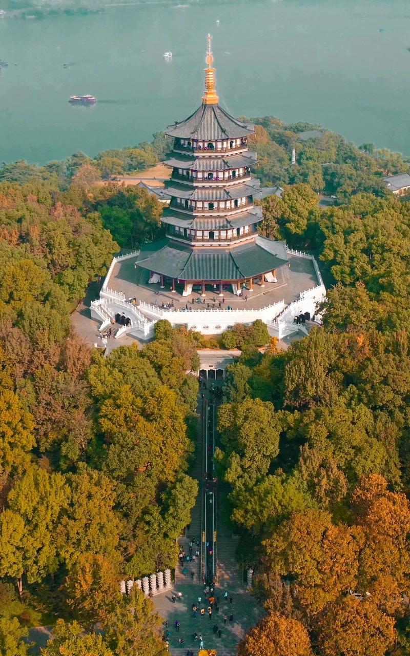 西湖公园汉服出行 - 名词解释历史方位-第1张图片-微云百科