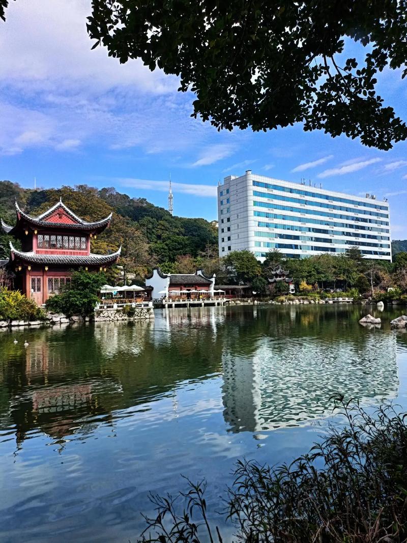西湖公园汉服出行 - 名词解释历史方位-第8张图片-微云百科