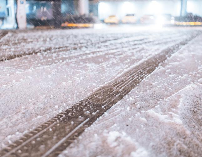 下雪不能出行吗(下雪不能开车吗)-第7张图片-微云百科 下雪不能出行吗(下雪不能开车吗)-第7张图片-微云百科