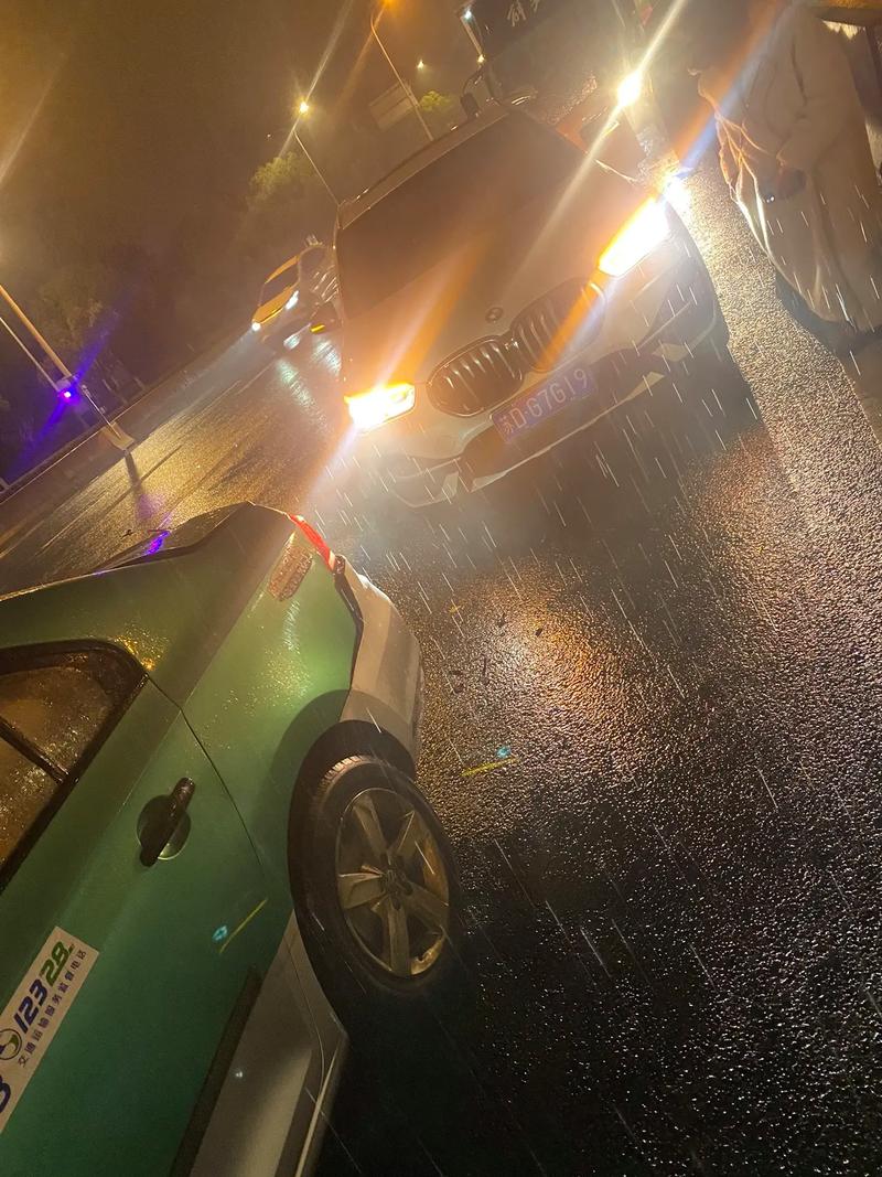 下雨出行免费吗,下雨出行的温馨提示图片-第2张图片-微云百科 下雨出行免费吗,下雨出行的温馨提示图片-第2张图片-微云百科