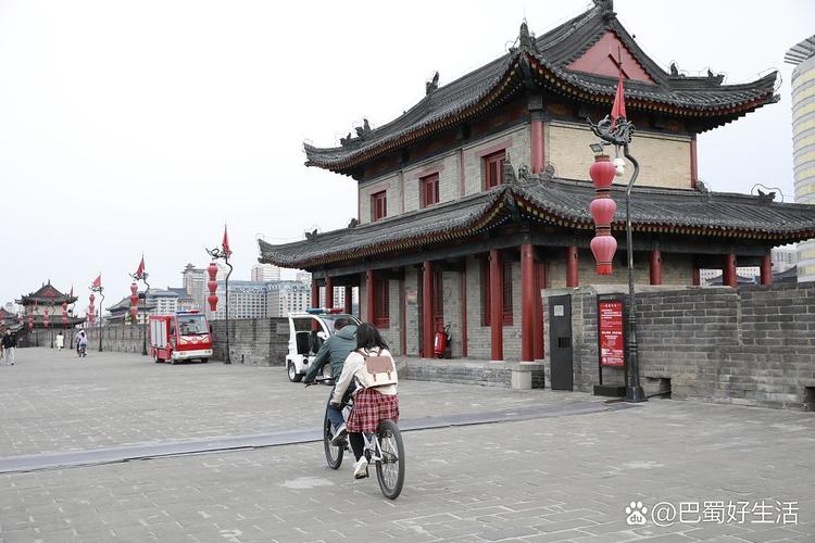 西安夏季晚上出行,西安凌晨能去哪-第1张图片-微云百科 西安夏季晚上出行,西安凌晨能去哪-第1张图片-微云百科