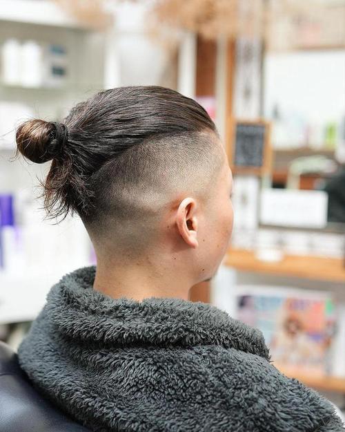 夏季出行短发扎发男（夏天流行短发男）-第5张图片-微云百科